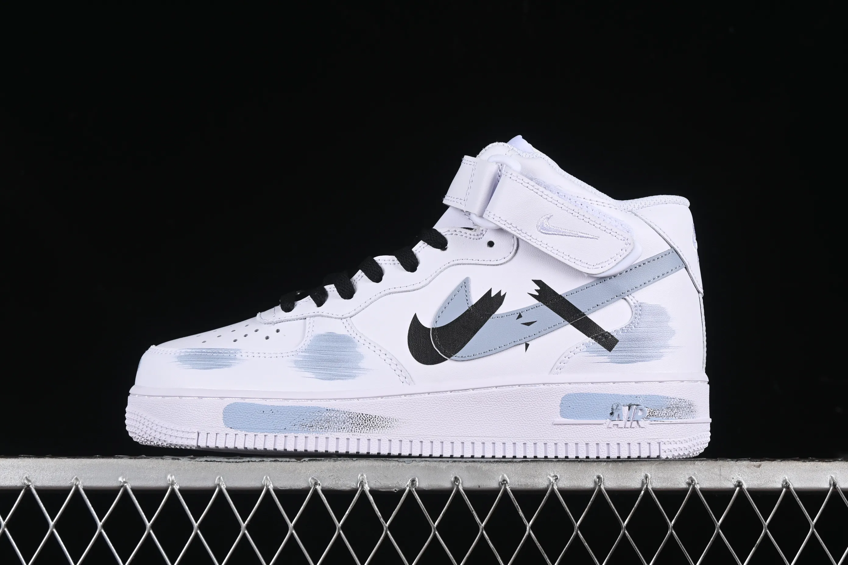 All categories Nk Air Force 1 Air Force series Nk Air Force 1 Mid Air Force mid-top Nk Air Force 1 Mid Hand-painted Fractured Three-hook shadow Inkjet painting Air Force 1 strap mid-top casual sneakers CW2289-111